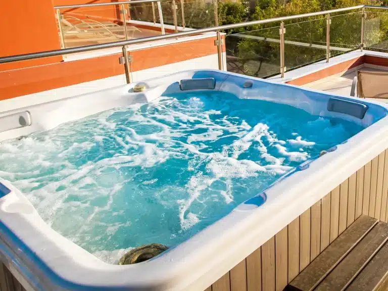 Best Time to Buy a Hot Tub